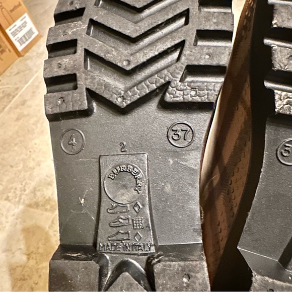 Burberry Haymarket Check Pattern Rubber Rain Boots - Picture 6 of 6